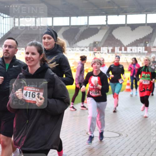 07.12.2025 - St. Pauli X-Mass-Run No. 15 Luisa Fischer http://msf.ph/oto/9377316 07.12.2025 10:26:07 Ziel 15, 4164, 2104, 50, 129, 211, 369, 374, 387, 398, 404, 422, 1069, 1227, 1247, 1538, 1561, 1581, 1586, 1631, 1977, 1987, 1995, 2029, 2041, 2104, 2106, 2149, 2191, 2215, 2680, 2896, 3742, 3779, 3805, 3910, 3918, 3962, 4118, 4119, 4121, 4162, 4164, 4201, 4202, 4204, 4284, 4300, 4301, 4372, 4373, 4445, 4482, 4485, 4501, 4775, 4782 meine-sportfotos.de