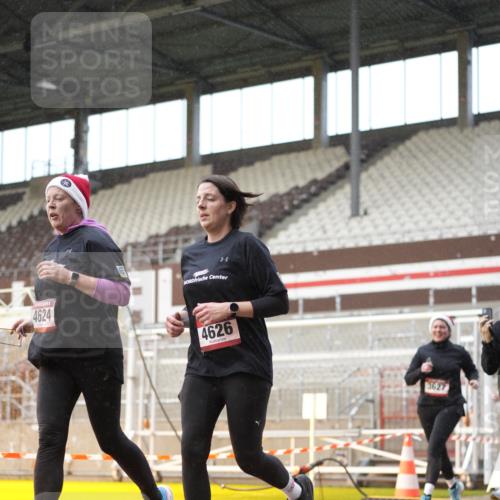 07.12.2025 - St. Pauli X-Mass-Run No. 15 Patografie http://msf.ph/oto/9377326 07.12.2025 10:07:55 Ziel 1905, 3627, 3628, 4231, 4623, 4624, 4626, 4734, 4737, 4740 meine-sportfotos.de