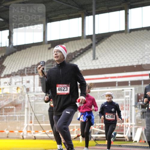 07.12.2025 - St. Pauli X-Mass-Run No. 15 Patografie http://msf.ph/oto/9377331 07.12.2025 10:07:57 Ziel 2692, 3627, 3628, 4231, 4623, 4624, 4626, 4734, 4737, 4740 meine-sportfotos.de
