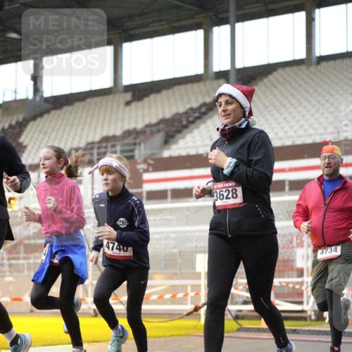 07.12.2025 - St. Pauli X-Mass-Run No. 15 Patografie http://msf.ph/oto/9377347 07.12.2025 10:07:57 Ziel 2692, 3627, 3628, 4231, 4623, 4624, 4626, 4734, 4737, 4740 meine-sportfotos.de
