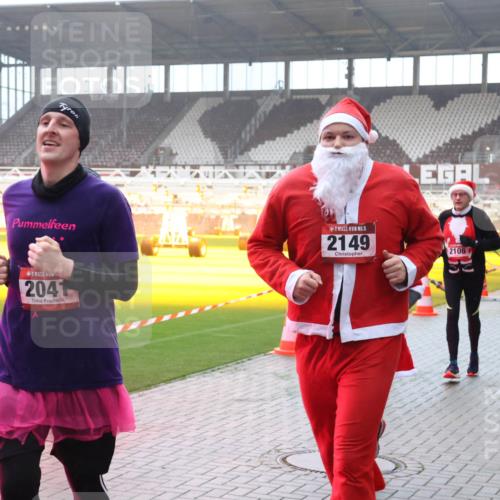 07.12.2025 - St. Pauli X-Mass-Run No. 15 Luisa Fischer http://msf.ph/oto/9377373 07.12.2025 10:26:15 Ziel 15, 2149, 2041, 2106, 50, 129, 211, 369, 374, 387, 398, 404, 422, 1069, 1227, 1247, 1538, 1561, 1581, 1586, 1631, 2029, 2041, 2104, 2106, 2149, 2191, 2215, 2680, 2896, 3742, 3779, 3805, 3910, 3918, 4044, 4118, 4119, 4162, 4164, 4202, 4300, 4301, 4372, 4373, 4445, 4482, 4485, 4492, 4501, 4775, 4782 meine-sportfotos.de