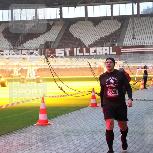 07.12.2025 - St. Pauli X-Mass-Run No. 15 Luisa Fischer http://msf.ph/oto/9377401 07.12.2025 10:01:17 Ziel 3336, 801, 855, 1050, 1418, 1887, 1892, 1976, 2348, 2378, 3084 meine-sportfotos.de
