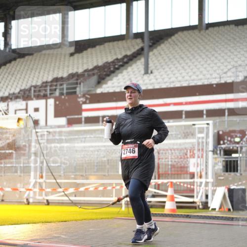 07.12.2025 - St. Pauli X-Mass-Run No. 15 Patografie http://msf.ph/oto/9377407 07.12.2025 10:08:15 Ziel 2650, 2691, 2692, 2746 meine-sportfotos.de