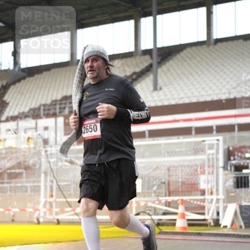 07.12.2025 - St. Pauli X-Mass-Run No. 15 Patografie http://msf.ph/oto/9377428 07.12.2025 10:08:19 Ziel 2650, 2746 meine-sportfotos.de