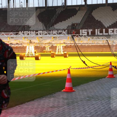 07.12.2025 - St. Pauli X-Mass-Run No. 15 Luisa Fischer http://msf.ph/oto/9377466 07.12.2025 10:01:28 Ziel 1892, 780, 783, 801, 855, 1050, 1887, 1892, 2348, 2378, 2528, 3084 meine-sportfotos.de