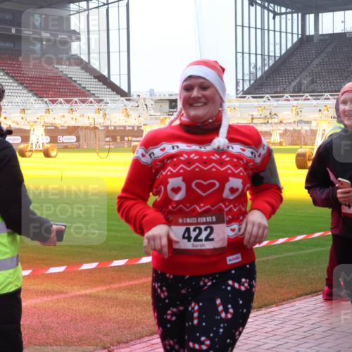 07.12.2025 - St. Pauli X-Mass-Run No. 15 Luisa Fischer http://msf.ph/oto/9377475 07.12.2025 10:26:29 Ziel 15, 422, 492, 23, 28, 50, 129, 211, 368, 369, 374, 387, 398, 404, 422, 1069, 1227, 1538, 1561, 1581, 1586, 1639, 2041, 2104, 2106, 2149, 2191, 2215, 2896, 2922, 3698, 3699, 3742, 3779, 3805, 3910, 3918, 4044, 4093, 4162, 4164, 4202, 4300, 4301, 4460, 4461, 4469, 4481, 4492, 4501, 4529, 4532, 4699, 4709, 4775, 4782, 5010 meine-sportfotos.de