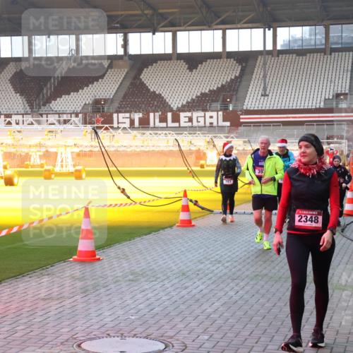 07.12.2025 - St. Pauli X-Mass-Run No. 15 Luisa Fischer http://msf.ph/oto/9377539 07.12.2025 10:01:48 Ziel 783, 39, 78, 2348, 118, 393, 780, 783, 801, 804, 1050, 1124, 1294, 1724, 1760, 1859, 1887, 1892, 2378, 2528, 2681, 3187, 3580, 3582, 3629, 3878 meine-sportfotos.de
