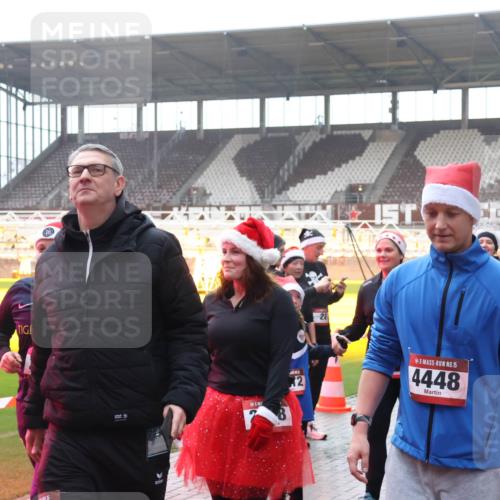 07.12.2025 - St. Pauli X-Mass-Run No. 15 Luisa Fischer http://msf.ph/oto/9377593 07.12.2025 10:27:22 Ziel 5, 28, 15, 4448, 1510, 3792, 159, 1312, 1317, 1396, 1468, 1472, 1618, 3720, 3771, 3787, 3792, 3828, 4185, 4225, 4334, 4353, 4384, 4391, 4409, 4410, 4506, 4512, 4705 meine-sportfotos.de