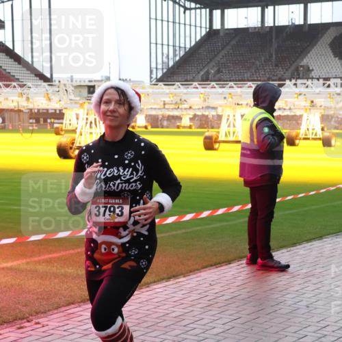 07.12.2025 - St. Pauli X-Mass-Run No. 15 Luisa Fischer http://msf.ph/oto/9377797 07.12.2025 10:28:03 Ziel 15, 3793, 06, 3, 175, 1312, 1317, 1618, 1717, 2060, 2101, 2188, 2677, 3154, 3156, 3458, 3571, 3706, 3707, 3713, 3714, 3715, 3722, 3723, 3793, 4132, 4133, 4225, 4350, 4383, 4391, 4409, 4410, 4435, 4462, 4463, 4515, 4516, 4527, 4538, 4875 meine-sportfotos.de