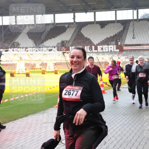 07.12.2025 - St. Pauli X-Mass-Run No. 15 Luisa Fischer http://msf.ph/oto/9377825 07.12.2025 10:28:11 Ziel 15, 2677, 4516, 3571, 175, 1717, 1742, 1745, 2060, 2101, 2188, 2677, 3154, 3156, 3412, 3458, 3571, 3706, 3707, 3713, 3714, 3715, 3722, 3723, 3730, 3793, 3879, 3881, 3883, 4065, 4132, 4133, 4189, 4350, 4383, 4435, 4453, 4454, 4462, 4463, 4515, 4516, 4527, 4538, 4700, 4708, 4875 meine-sportfotos.de
