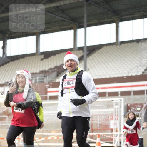07.12.2025 - St. Pauli X-Mass-Run No. 15 Patografie http://msf.ph/oto/9377889 07.12.2025 10:08:46 Ziel 19, 390, 707, 786, 789, 947, 1002, 1031, 1176, 2521, 3212, 3332, 3335, 3484, 3671, 3904, 3907, 4232, 4234, 4451 meine-sportfotos.de