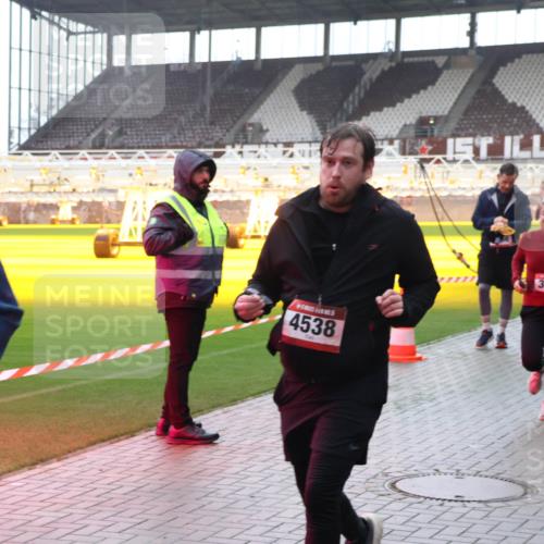 07.12.2025 - St. Pauli X-Mass-Run No. 15 Luisa Fischer http://msf.ph/oto/9377910 07.12.2025 10:28:28 Ziel 00, 4538, 3412, 175, 1507, 1717, 1742, 1745, 2060, 2101, 2188, 2526, 2677, 2723, 3154, 3156, 3395, 3412, 3413, 3454, 3458, 3472, 3706, 3707, 3713, 3727, 3729, 3730, 3879, 3881, 3883, 4064, 4065, 4132, 4133, 4159, 4160, 4189, 4245, 4344, 4350, 4376, 4380, 4383, 4453, 4454, 4462, 4463, 4515, 4516, 4527, 4538, 4697, 4698, 4700, 4701, 4702, 4704, 4706, 4707, 4708, 4710, 4875 meine-sportfotos.de