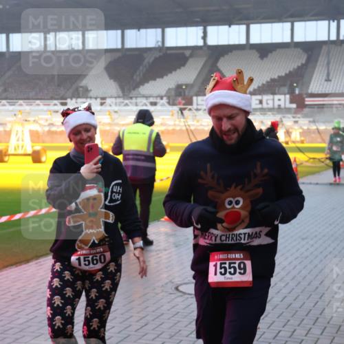 07.12.2025 - St. Pauli X-Mass-Run No. 15 Luisa Fischer http://msf.ph/oto/9377913 07.12.2025 11:08:53 Ziel 8, 1560, 15, 1559, 100, 152, 155, 166, 396, 446, 629, 635, 653, 758, 784, 1078, 1170, 1184, 1226, 1230, 1249, 1342, 1355, 1412, xxxx, 1424, 1464, 1491, 1520, 1525, 1559, 1560, 1596, 1625, 1706, 1809, 1810, 2259, 2893, 4471, 4584, 4798, 4815, 4819, 4830 meine-sportfotos.de