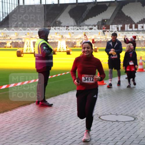 07.12.2025 - St. Pauli X-Mass-Run No. 15 Luisa Fischer http://msf.ph/oto/9377923 07.12.2025 10:28:30 Ziel 3412, 175, 1507, 1717, 1742, 1745, 2060, 2101, 2188, 2526, 2723, 3156, 3395, 3412, 3413, 3454, 3458, 3472, 3713, 3727, 3729, 3730, 3879, 3881, 3883, 4064, 4065, 4132, 4133, 4159, 4160, 4189, 4245, 4344, 4350, 4376, 4380, 4383, 4453, 4454, 4462, 4463, 4515, 4516, 4527, 4538, 4697, 4698, 4700, 4701, 4702, 4704, 4706, 4707, 4708, 4710, 4875 meine-sportfotos.de