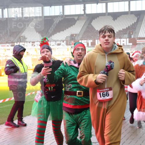 07.12.2025 - St. Pauli X-Mass-Run No. 15 Luisa Fischer http://msf.ph/oto/9377930 07.12.2025 11:09:02 Ziel 15, 166, 1184, 1625, 100, 152, 155, 166, 396, 446, 758, 784, 1078, 1170, 1184, 1412, xxxx, 1424, 1464, 1491, 1502, 1511, 1559, 1560, 1596, 1625, 1706, 2070, 2259, 2879, 2893, 2898, 4471, 4584, 4819, 4830 meine-sportfotos.de