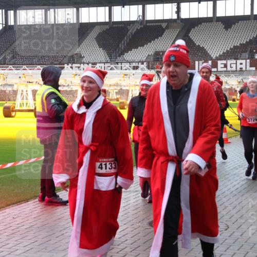 07.12.2025 - St. Pauli X-Mass-Run No. 15 Luisa Fischer http://msf.ph/oto/9377980 07.12.2025 10:28:37 Ziel 4133, 3729, 1745, 883, 412, 1507, 1717, 1742, 1745, 2101, 2188, 2526, 2723, 3395, 3412, 3413, 3454, 3458, 3472, 3713, 3727, 3729, 3730, 3879, 3881, 3883, 4037, 4064, 4065, 4132, 4133, 4159, 4160, 4189, 4245, 4250, 4344, 4350, 4355, 4376, 4380, 4388, 4453, 4454, 4462, 4463, 4527, 4538, 4697, 4698, 4700, 4701, 4702, 4704, 4706, 4707, 4708, 4710, 4875 meine-sportfotos.de