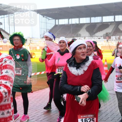 07.12.2025 - St. Pauli X-Mass-Run No. 15 Luisa Fischer http://msf.ph/oto/9377987 07.12.2025 11:09:06 Ziel 1, 15, 446, 06, 225, 4830, 15, 1625, 100, 152, 155, 166, 335, 338, 341, 396, 446, 619, 758, 784, 1078, 1170, 1184, 1205, 1211, 1412, xxxx, 1424, 1464, 1491, 1502, 1511, 1559, 1560, 1625, 1706, 2070, 2259, 2879, 2893, 2898, 4471, 4584, 4819, 4830 meine-sportfotos.de