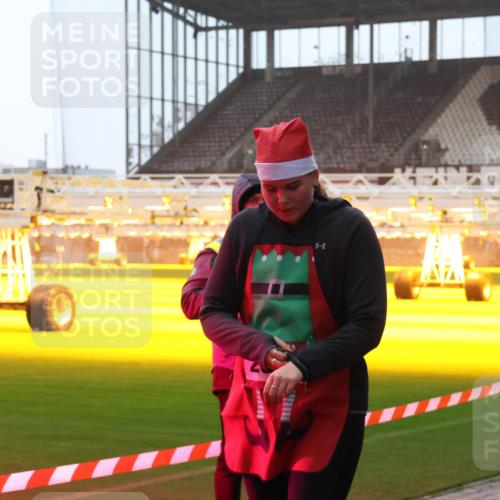 07.12.2025 - St. Pauli X-Mass-Run No. 15 Luisa Fischer http://msf.ph/oto/9378040 07.12.2025 10:03:39 Ziel 177, 358, 442, 443, 460, 885, 918, 936, 943, 956, 963, 965, 984, 1118, 1314, 1484, 1486, 1594, 1888, 2505, 2682, 2780, 2973, 2975, 3284, 3417, 3518, 3892, 4193, 4239 meine-sportfotos.de