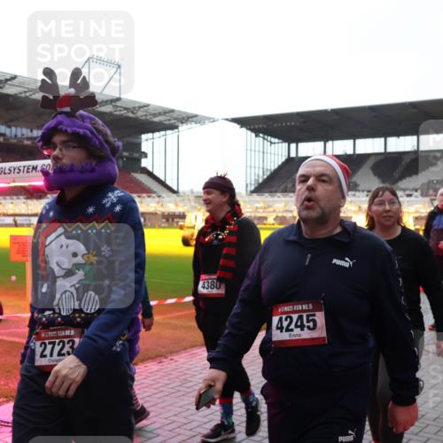 07.12.2025 - St. Pauli X-Mass-Run No. 15 Luisa Fischer http://msf.ph/oto/9378105 07.12.2025 10:28:58 Ziel 72, 15, 2723, 4380, 15, 4245, 1, 412, 1095, 1507, 1566, 1742, 1745, 2046, 2051, 2397, 2526, 2723, 2912, 2913, 3209, 3218, 3377, 3395, 3412, 3413, 3454, 3472, 3727, 3729, 3730, 4037, 4064, 4065, 4159, 4160, 4245, 4250, 4344, 4355, 4376, 4380, 4388, 4414, 4446, 4449, 4450, 4543, 4544, 4697, 4698, 4700, 4701, 4702, 4704, 4706, 4707, 4708, 4710 meine-sportfotos.de