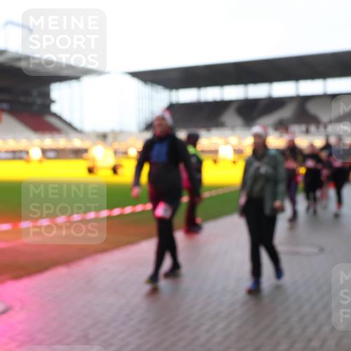 07.12.2025 - St. Pauli X-Mass-Run No. 15 Luisa Fischer http://msf.ph/oto/9378126 07.12.2025 10:29:00 Ziel 412, 1095, 1507, 1566, 2046, 2051, 2397, 2526, 2723, 2912, 2913, 3209, 3218, 3377, 3395, 3413, 3454, 3472, 3727, 3729, 4037, 4064, 4159, 4160, 4245, 4250, 4265, 4291, 4344, 4355, 4376, 4380, 4388, 4414, 4446, 4449, 4450, 4543, 4544, 4697, 4698, 4701, 4702, 4704, 4706, 4707, 4710 meine-sportfotos.de