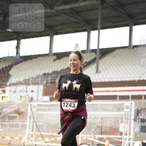 07.12.2025 - St. Pauli X-Mass-Run No. 15 Patografie http://msf.ph/oto/9378190 07.12.2025 10:09:22 Ziel 800, 881, 896, 899, 960, 1243, 1248, 1718, 3493, 3756 meine-sportfotos.de