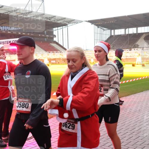 07.12.2025 - St. Pauli X-Mass-Run No. 15 Luisa Fischer http://msf.ph/oto/9378219 07.12.2025 10:03:55 Ziel 2472, 15, 3580, 15, 629, 415, 2, 177, 185, 213, 214, 358, 399, 460, 940, 956, 963, 965, 984, 1023, 1118, 1263, 1264, 1307, 1394, 1425, 1484, 1486, 1506, 1594, 1888, 2002, 2366, 2380, 2682, 2973, 2975, 3334, 3734, 4193, 4239, 4660, 4667, 4679, 4680 meine-sportfotos.de