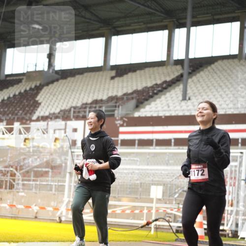 07.12.2025 - St. Pauli X-Mass-Run No. 15 Patografie http://msf.ph/oto/9378235 07.12.2025 10:09:34 Ziel 800, 1172, 1191, 1243, 1248, 1718 meine-sportfotos.de