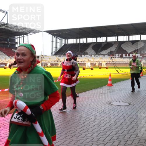 07.12.2025 - St. Pauli X-Mass-Run No. 15 Luisa Fischer http://msf.ph/oto/9378372 07.12.2025 10:29:45 Ziel 0, 1677, 329, 165, 161, 165, 450, 458, 1039, 1198, 1201, 1204, 1209, 1308, 1330, 1373, 1548, 1550, 1677, 1842, 2001, 2874, 3080, 3115, 3299, 3468, 3469, 3470, 3669, 3938, 3942, 4007, 4009, 4073, 4126, 4264, 4265, 4266, 4291, 4293, 4296, 4440, 4531, 4543, 4544, 4695 meine-sportfotos.de