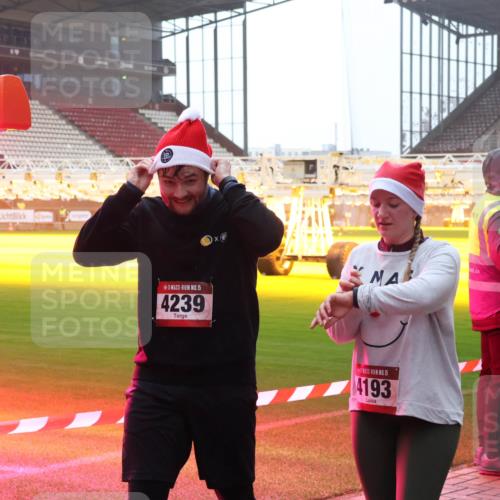 07.12.2025 - St. Pauli X-Mass-Run No. 15 Luisa Fischer http://msf.ph/oto/9378407 07.12.2025 10:04:30 Ziel 4, 15, 4239, 15, 4193, 113, 185, 213, 214, 399, 626, 628, 709, 940, 1027, 1028, 1263, 1264, 1291, 1302, 1307, 1394, 1425, 1506, 1712, 1738, 1906, 2002, 2110, 2112, 2366, 2380, 2454, 3188, 3198, 3334, 3337, 3340, 3359, 3519, 3734, 4151, 4660, 4667, 4673, 4679, 4680 meine-sportfotos.de