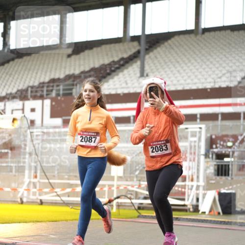 07.12.2025 - St. Pauli X-Mass-Run No. 15 Patografie http://msf.ph/oto/9378424 07.12.2025 10:10:18 Ziel 962, 1399, 1571, 2083, 2087, 4358, 4507 meine-sportfotos.de