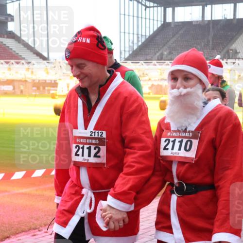 07.12.2025 - St. Pauli X-Mass-Run No. 15 Luisa Fischer http://msf.ph/oto/9378528 07.12.2025 10:04:54 Ziel 2112, 15, 2112, 15, 2110, 9, 1028, 113, 709, 713, 1291, 1302, 1522, 1701, 1712, 1738, 1871, 1906, 2454, 2569, 2570, 3188, 3477, 3894, 3911, 4080, 4553, 4557, 4673 meine-sportfotos.de