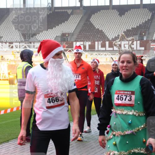07.12.2025 - St. Pauli X-Mass-Run No. 15 Luisa Fischer http://msf.ph/oto/9378797 07.12.2025 10:05:31 Ziel 466, 51, 23, 0, 5, 4673, 3337, 1522, 114, 202, 210, 292, 543, 668, 699, 713, 950, 1121, 1217, 1316, 1374, 1481, 1661, 1761, 1973, 1991, 2168, 2249, 2856, 2866, 3186, 3307, 3311, 3386, 3894, 4036, 4080, 4553, 4557 meine-sportfotos.de