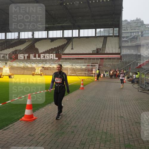 07.12.2025 - St. Pauli X-Mass-Run No. 15 Fabian Wolf http://msf.ph/oto/9378820 07.12.2025 10:07:14 Ziel 421, 792, 1572, 2983, 3414, 3945, 4354 meine-sportfotos.de