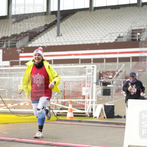 07.12.2025 - St. Pauli X-Mass-Run No. 15 Patografie http://msf.ph/oto/9378845 07.12.2025 10:11:32 Ziel 670, 2909, 3085, 3909, 4659, 4661, 4662 meine-sportfotos.de