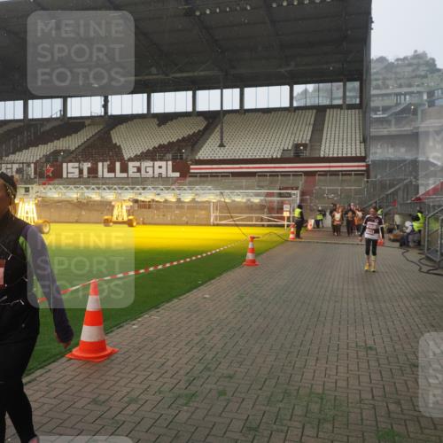 07.12.2025 - St. Pauli X-Mass-Run No. 15 Fabian Wolf http://msf.ph/oto/9378873 07.12.2025 10:07:16 Ziel 421, 517, 685, 792, 1187, 1572, 2983, 3414, 3945 meine-sportfotos.de