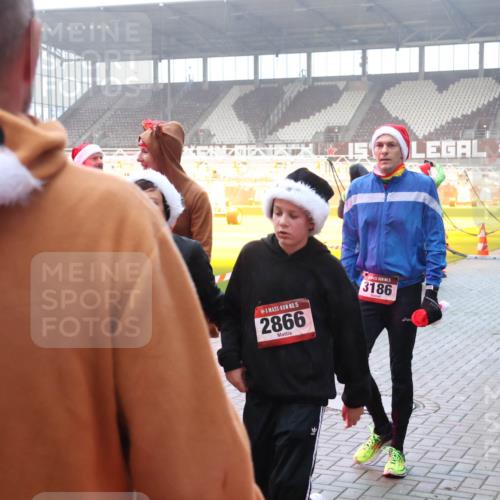 07.12.2025 - St. Pauli X-Mass-Run No. 15 Luisa Fischer http://msf.ph/oto/9378883 07.12.2025 10:05:43 Ziel 15, 2866, 3186, 1481, 114, 202, 210, 292, 543, 668, 699, 950, 1121, 1217, 1316, 1374, 1481, 1661, 1761, 1973, 1991, 2168, 2249, 2856, 2866, 3186, 3231, 3307, 3311, 3386, 4036, 4552, 4555, 4556, 4558 meine-sportfotos.de