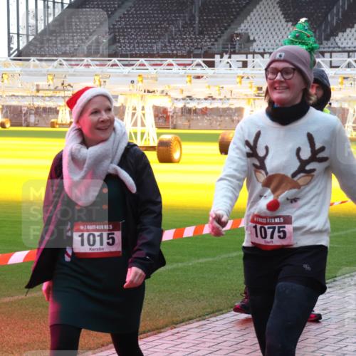 07.12.2025 - St. Pauli X-Mass-Run No. 15 Luisa Fischer http://msf.ph/oto/9378952 07.12.2025 10:31:44 Ziel 15, 1015, 15, 1075, 549, 343, 1015, 1075, 1545, 1818, 2073, 2171, 2172, 2540, 2541, 2914, 3889, 3982, 3986, 4412, 4464 meine-sportfotos.de