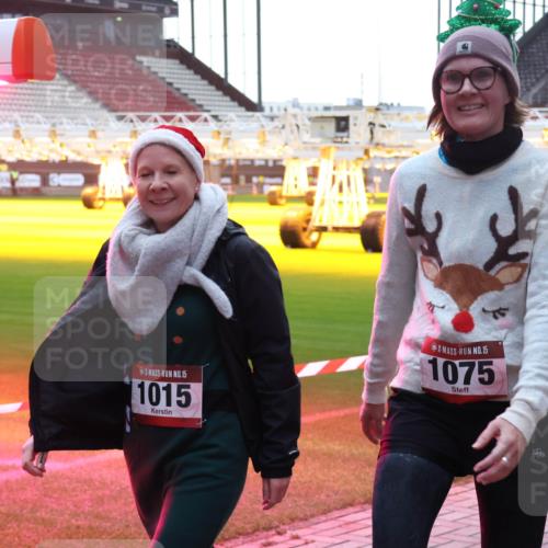 07.12.2025 - St. Pauli X-Mass-Run No. 15 Luisa Fischer http://msf.ph/oto/9378961 07.12.2025 10:31:45 Ziel 15, 1015, 15, 1075, 343, 1015, 1075, 1545, 1818, 2073, 2171, 2172, 2540, 2541, 2914, 3889, 3895, 3896, 3897, 3982, 4412, 4464 meine-sportfotos.de