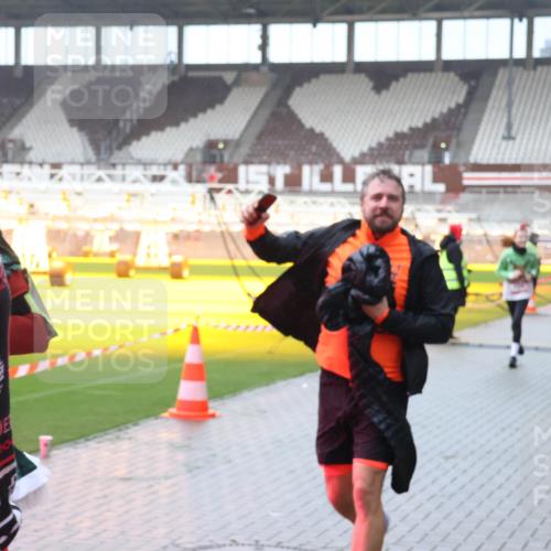 07.12.2025 - St. Pauli X-Mass-Run No. 15 Luisa Fischer http://msf.ph/oto/9379005 07.12.2025 11:10:54 Ziel 88000, 29, 30, 31, 42, 49, 53, 122, 134, 745, 753, 980, 1064, 1066, 1298, 1299, 1380, 1398, 1584, 1626, 1692, 1694, 1697, 1739, 1740, 2371, 3124, 3136, 4574 meine-sportfotos.de