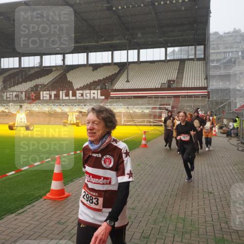 07.12.2025 - St. Pauli X-Mass-Run No. 15 Fabian Wolf http://msf.ph/oto/9379029 07.12.2025 10:07:24 Ziel 256, 265, 272, 517, 657, 685, 716, 767, 1187, 1234, 2983 meine-sportfotos.de