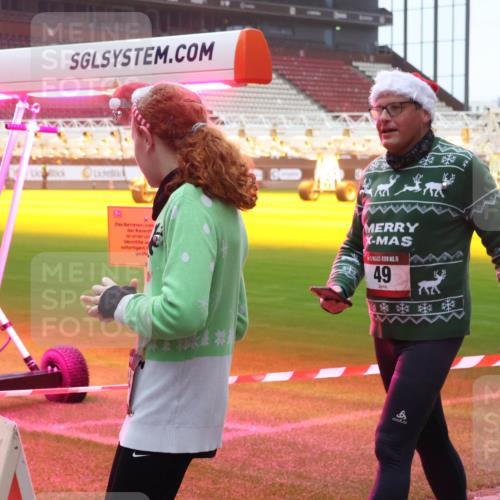 07.12.2025 - St. Pauli X-Mass-Run No. 15 Luisa Fischer http://msf.ph/oto/9379064 07.12.2025 11:11:02 Ziel 15, 49, 29, 30, 31, 42, 49, 53, 122, 134, 745, 980, 1064, 1066, 1298, 1299, 1380, 1398, 1400, 1402, 1584, 1626, 1692, 1694, 1697, 1739, 1740, 2371, 2616, 3124, 3136, 4574 meine-sportfotos.de