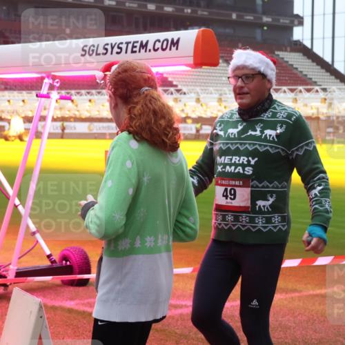 07.12.2025 - St. Pauli X-Mass-Run No. 15 Luisa Fischer http://msf.ph/oto/9379066 07.12.2025 11:11:02 Ziel 15, 49, 29, 30, 31, 42, 49, 53, 122, 134, 745, 980, 1064, 1066, 1298, 1299, 1380, 1398, 1400, 1402, 1584, 1626, 1692, 1694, 1697, 1739, 1740, 2371, 2616, 3124, 3136, 4574 meine-sportfotos.de