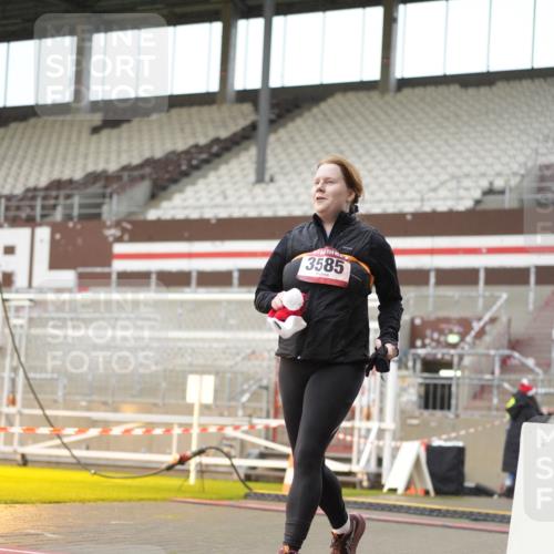 07.12.2025 - St. Pauli X-Mass-Run No. 15 Patografie http://msf.ph/oto/9379202 07.12.2025 10:12:28 Ziel 1070, 1072, 1074, 1077, 2758, 2760, 2770, 3585 meine-sportfotos.de