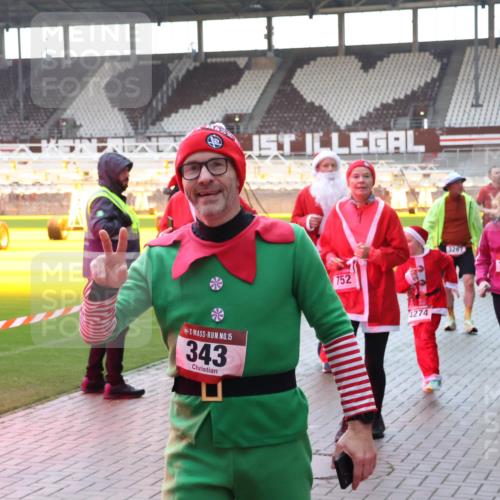 07.12.2025 - St. Pauli X-Mass-Run No. 15 Luisa Fischer http://msf.ph/oto/9379211 07.12.2025 10:32:41 Ziel 15, 343, 752, 4274, 3267, 1942, 1944, 456, 651, 750, 752, 1942, 1944, 2342, 2343, 2345, 2352, 2418, 3267, 3716, 3806, 3808, 3969, 4039, 4274, 4275, 4467, 4484, 4495, 4504 meine-sportfotos.de
