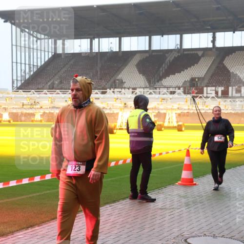 07.12.2025 - St. Pauli X-Mass-Run No. 15 Luisa Fischer http://msf.ph/oto/9379223 07.12.2025 10:06:17 Ziel 123, 54, 1791, 2, 3, 54, 123, 127, 148, 180, 363, 385, 424, 468, 512, 543, 668, 676, 805, 834, 945, 950, 967, 969, 1215, 1222, 1316, 1374, 1788, 1789, 1791, 2756, 2757, 2894, 2968, 3093, 3172, 3196, 3231, 3386, 3812, 3814, 3857, 3859, 3877, 4194, 4195, 4235, 4236, 4237, 4246, 4251, 4552, 4555, 4556, 4558, 4559, 4560 meine-sportfotos.de