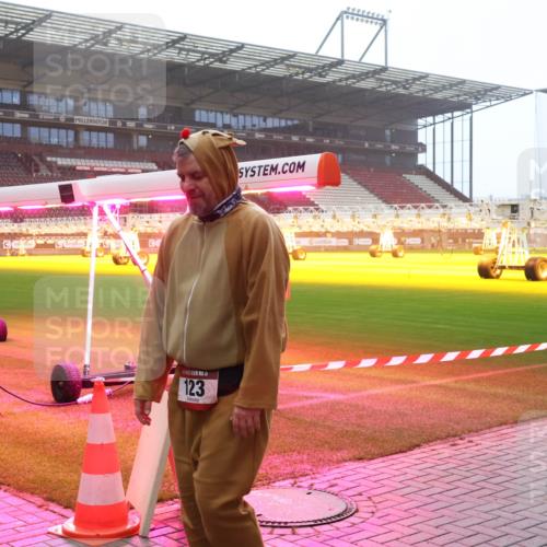 07.12.2025 - St. Pauli X-Mass-Run No. 15 Luisa Fischer http://msf.ph/oto/9379241 07.12.2025 10:06:19 Ziel 123, 2, 3, 54, 123, 127, 148, 180, 363, 385, 424, 468, 512, 676, 805, 834, 893, 945, 967, 969, 1215, 1222, 1316, 1374, 1788, 1789, 1791, 2756, 2757, 2894, 2968, 3093, 3172, 3196, 3231, 3812, 3814, 3857, 3859, 3877, 4194, 4195, 4235, 4236, 4237, 4246, 4251, 4552, 4555, 4556, 4558, 4559, 4560, 4670, 4676 meine-sportfotos.de