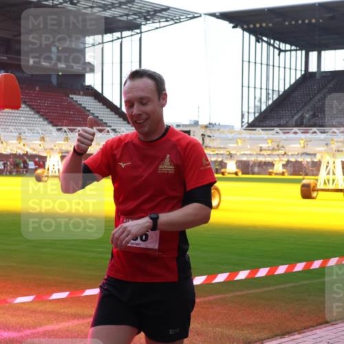 07.12.2025 - St. Pauli X-Mass-Run No. 15 Luisa Fischer http://msf.ph/oto/9379253 07.12.2025 10:32:49 Ziel 4, 2025, 456, 651, 750, 752, 1942, 1944, 2342, 2343, 2345, 3267, 4039, 4274, 4275, 4758 meine-sportfotos.de