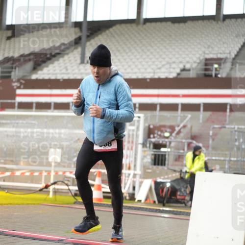 07.12.2025 - St. Pauli X-Mass-Run No. 15 Patografie http://msf.ph/oto/9379323 07.12.2025 10:12:44 Ziel 9, 18, 938, 2687, 3040, 3428, 3514, 3551, 3557, 3799, 3834, 3836 meine-sportfotos.de