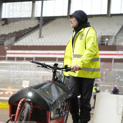 07.12.2025 - St. Pauli X-Mass-Run No. 15 Patografie http://msf.ph/oto/9379349 07.12.2025 10:12:53 Ziel 9, 18, 80, 938, 1397, 2687, 2712, 3040, 4487 meine-sportfotos.de