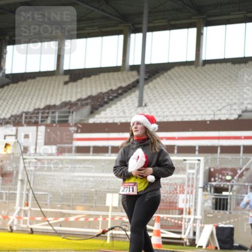 07.12.2025 - St. Pauli X-Mass-Run No. 15 Patografie http://msf.ph/oto/9379382 07.12.2025 10:12:59 Ziel 80, 938, 1397, 1733, 2687, 2711, 2712, 3588, 3589, 4487 meine-sportfotos.de